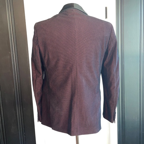 SOUL of LONDON Black and Deep Ruby Red Tux/Dinner Jacket - Picture 6 of 10